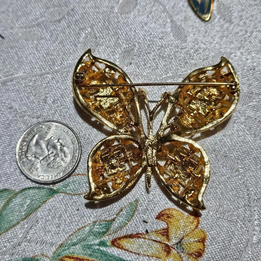Avon vintage whimsigoth